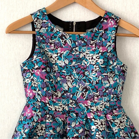 Girls Floral Metallic Party Dress Size 10 - Picture 2 of 8